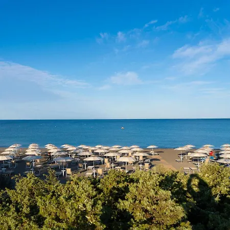 Ξενοδοχείο Csa & Park 3*