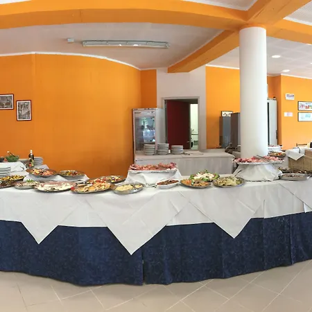 Ξενοδοχείο Csa & Park 3*