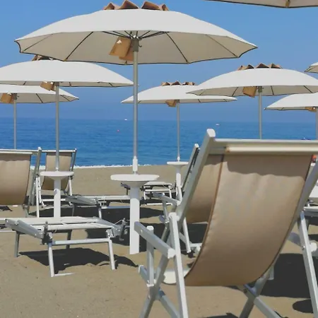 Hotel Csa & Park Marina Di Bibbona